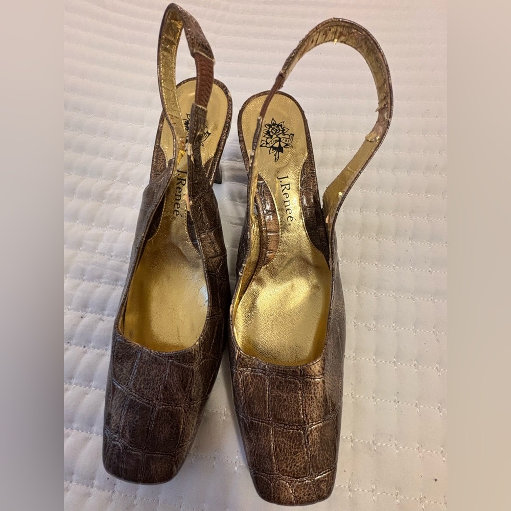 J. Reneé Slingbacks